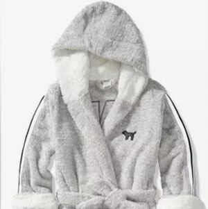 Victoria Secret Pink Sherpa Bling Robe